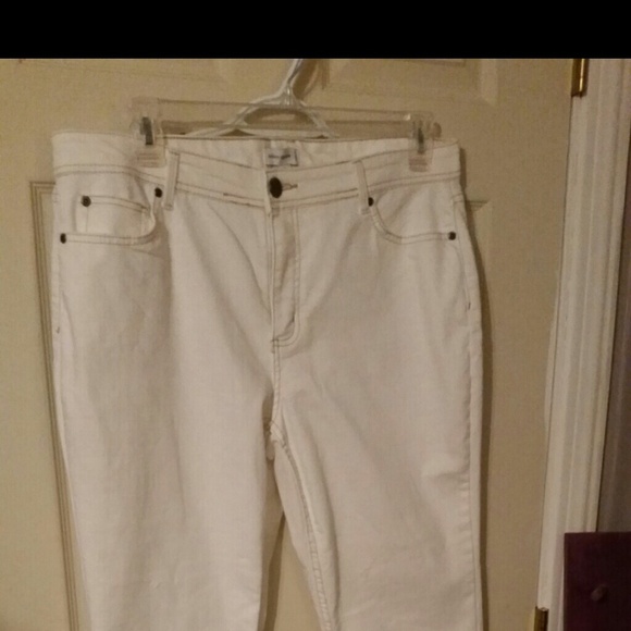 Susan Graver white jeans