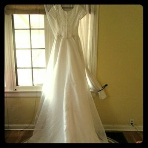 Custom-made Wedding Dress