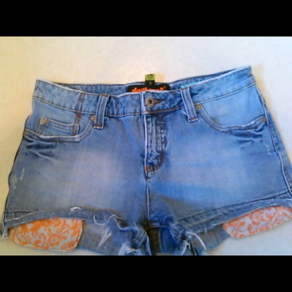 Dollhouse jean frayed shorts