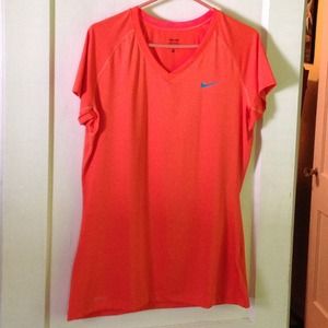 Nike Pro women's XL top