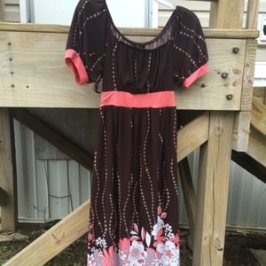 Brown dress with pretty pattern