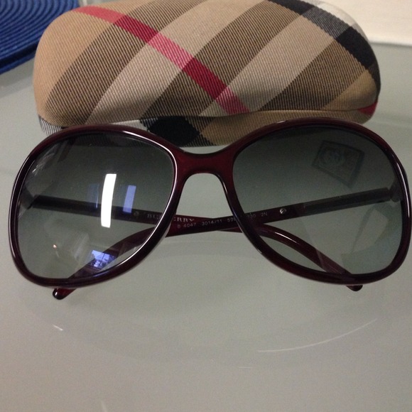Burberry Sunglasses in Blood Red