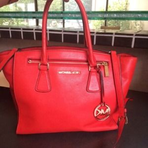 Michael Kors large sophie. Tangerine color.