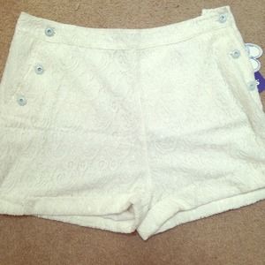 Cream Lace High Waisted Shorts