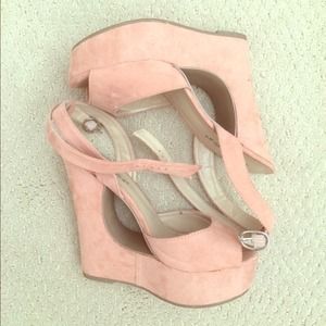 SOLD✨Blush suede heels