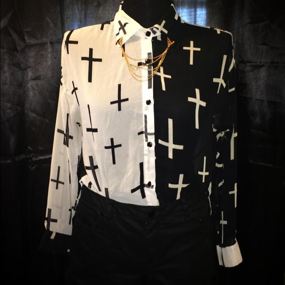 Cross button up - Picture 2 of 4