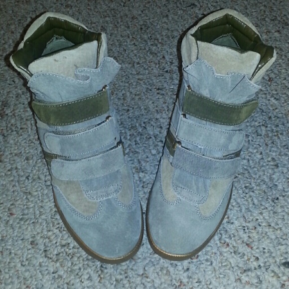 Bcbgeneration sneaker wedges