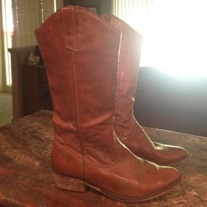 brown cowboy boots