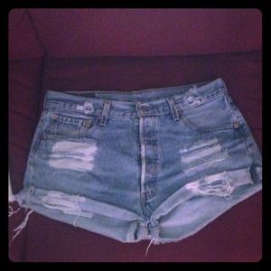 blue Levi's high waisted cutoffs