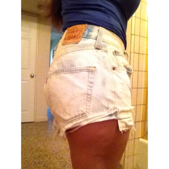 Levi's high waisted shorts