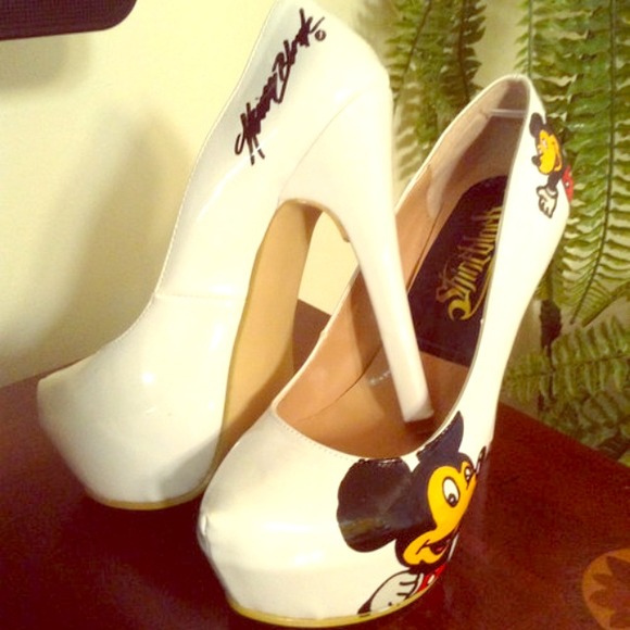 mickey mouse stilettos