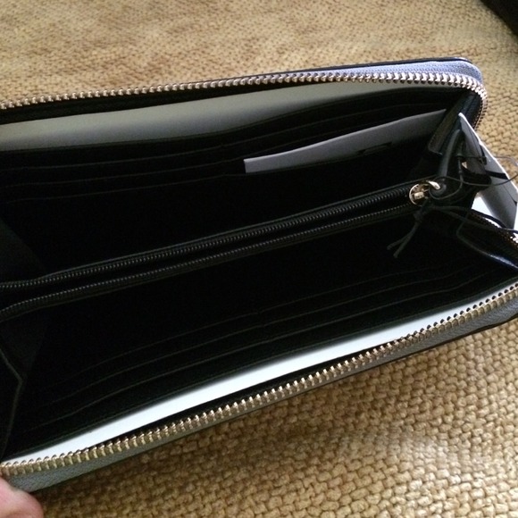 Wallet - Picture 4 of 4