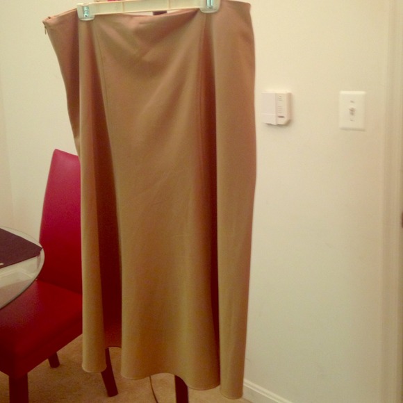 Tank Skirt