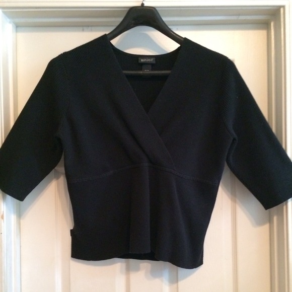 Black Ribbed 3/4 sleeve sweater