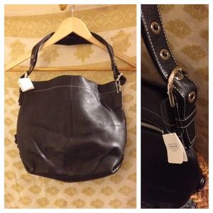 ✨Reduced✨ Coach over the shoulder black bag