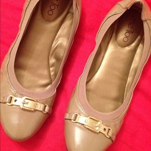 Me Too. nude flats. Size 8.