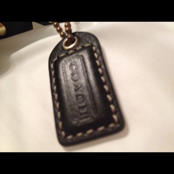 🎉Cute Coach🎉 - Picture 4 of 5