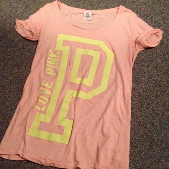 PINK Victoria's Secret graphic tee