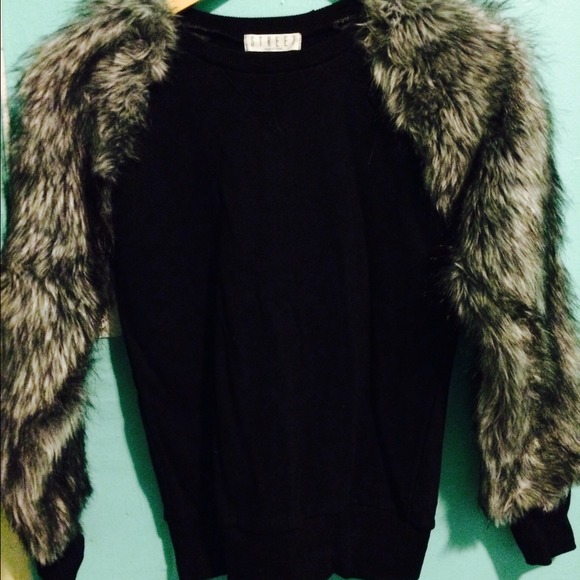 Sweater with Fur sleeves size Small