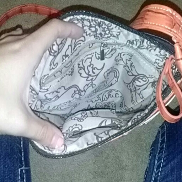 Purse - Picture 2 of 2