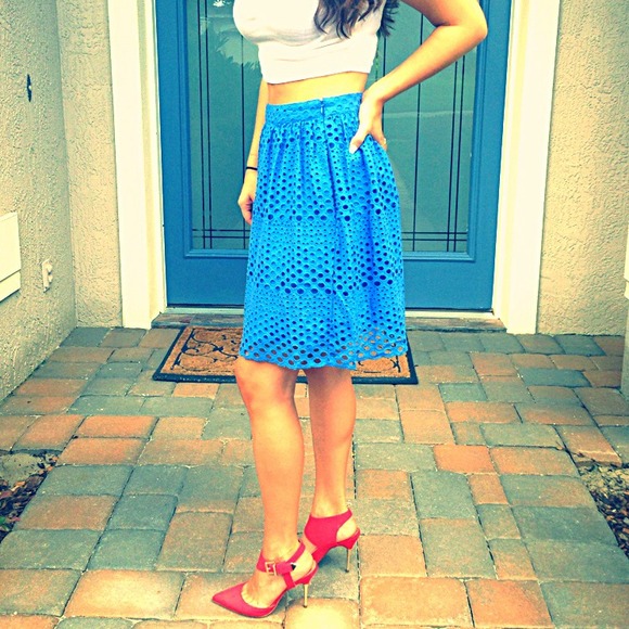 Tommy Hilfiger Dresses & Skirts - Blue Pleated Modern Eyelet Skirt