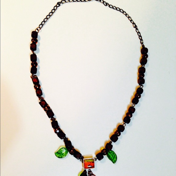 Necklace - Picture 4 of 4