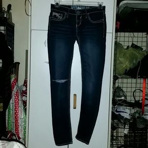 lightly distressed hydraulic jeans!