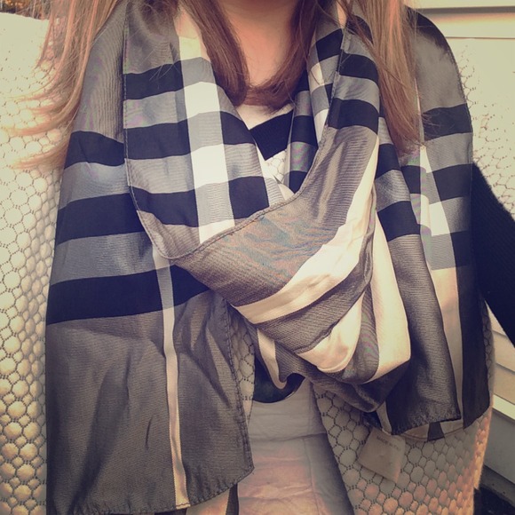 Burberry Black and White Melange Silk Scarf