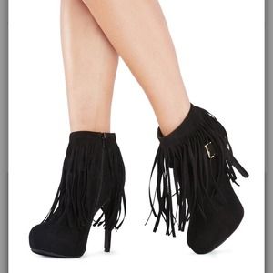 Black Fringe Booties 🎀