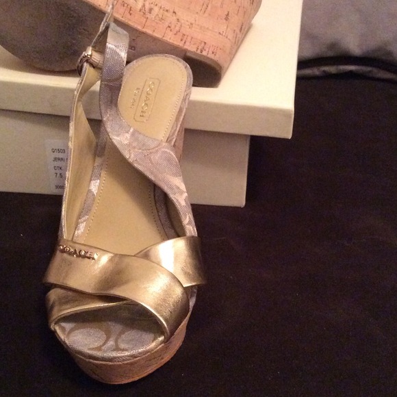 Coach signature wedge - Picture 2 of 2