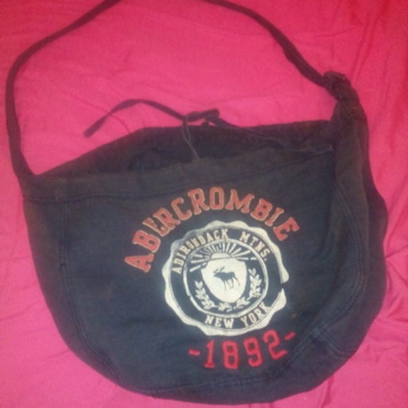 Abercrombie messenger bag