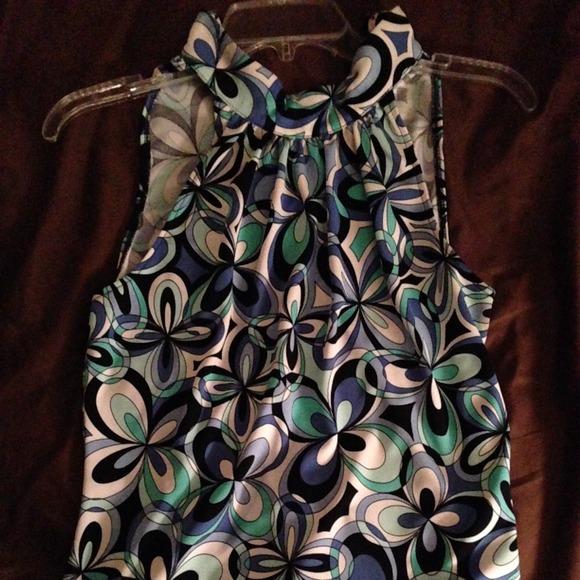 Around the neck Michael kors colorful shirt