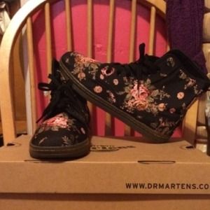 Dr.Martens Shoreditch Floral