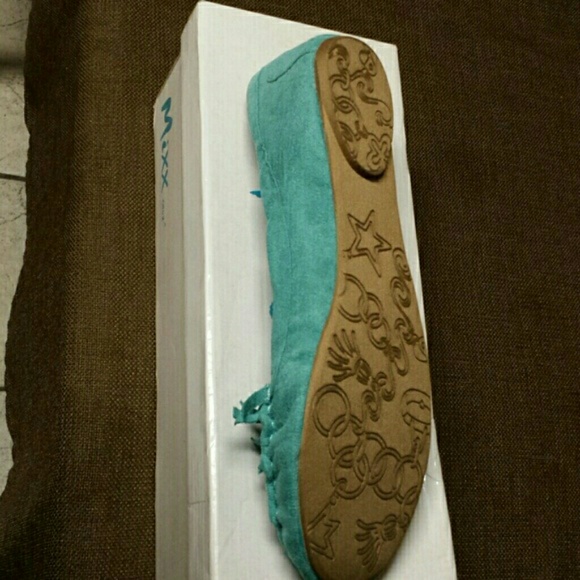 New never worn Moccasinsm NW/WB - Picture 2 of 2