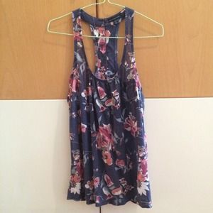 American Eagle Floral tank top