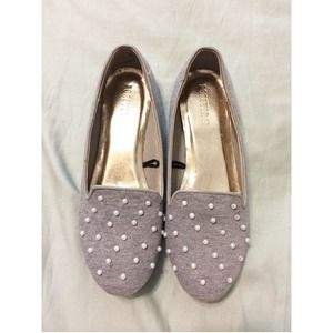Gray pearl detailed flats