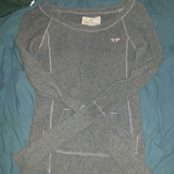 Hollister sweater