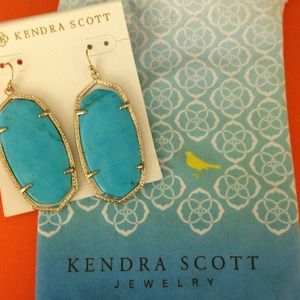 💛KENDRA SCOTT💛 Danielle gold and turquoise.