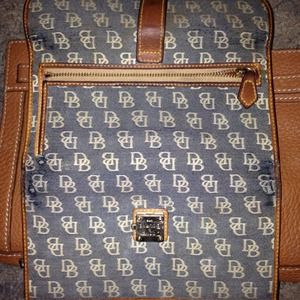 Dooney & Bourke signature wallet