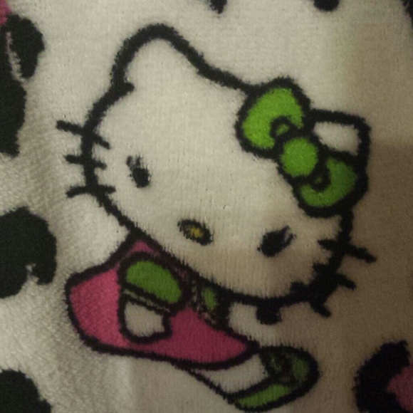 SOLD!!! Hello kitty warm fleece pajamas! - Picture 4 of 4