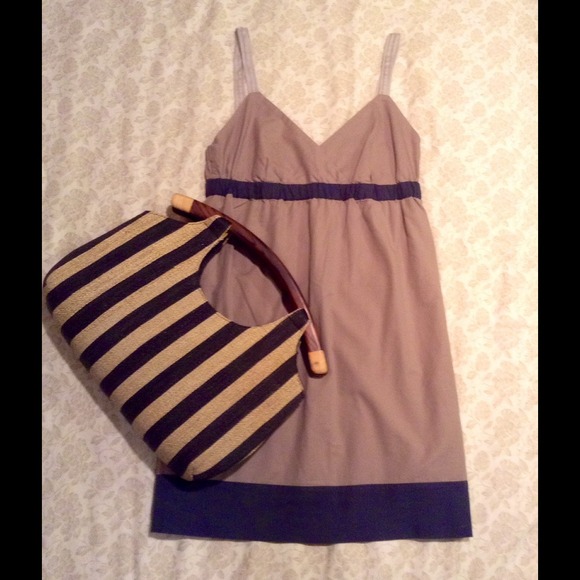 GAP dress with front pockets