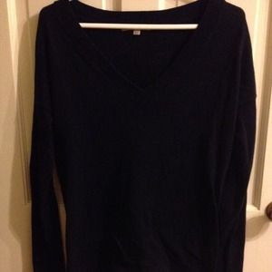 navy v neck sweater