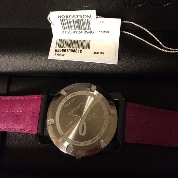 SOLD🎉🎉🎉MOVADO Large Swarovski Watch in a case - Picture 3 of 4