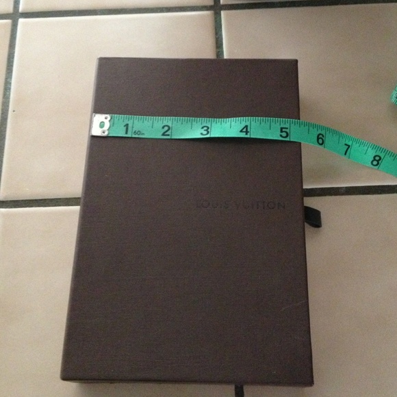 Authentic Louis Vuitton wallet box.🌺No trades🌺