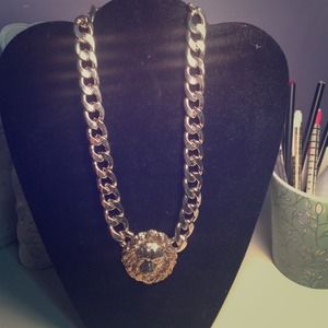 Gold lion chain necklace