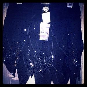 ✨BEBE Black Mermaid Sequin Asymmetrical Skirt 👯✨