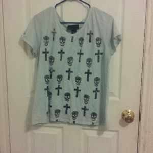 Skull and cross shirt