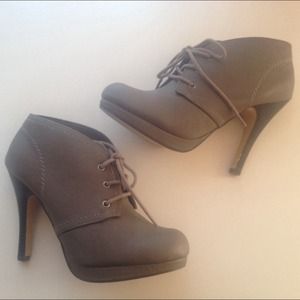 Madden Girl - Gray Lace up Ankle Boots