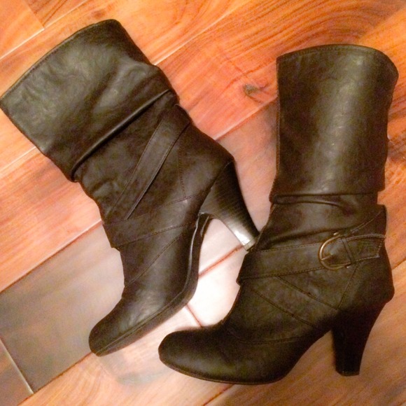 Chocolate Brown mid calf Boots - Picture 2 of 4