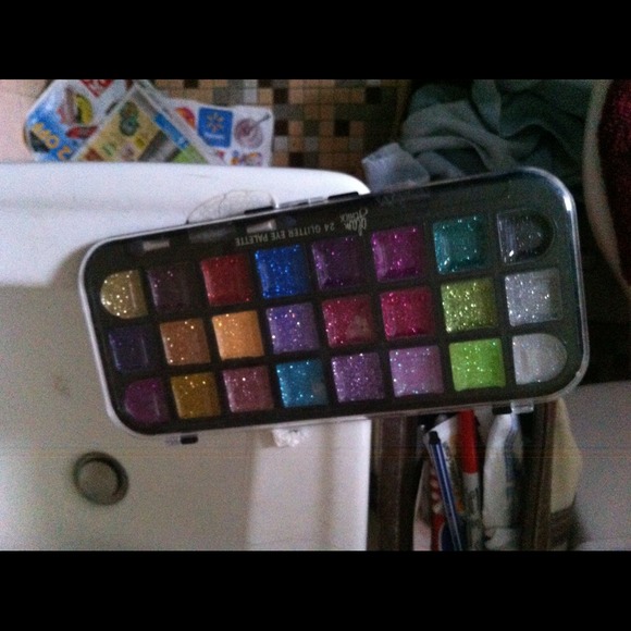 Meet your Seller~<3 drea - Picture 4 of 4